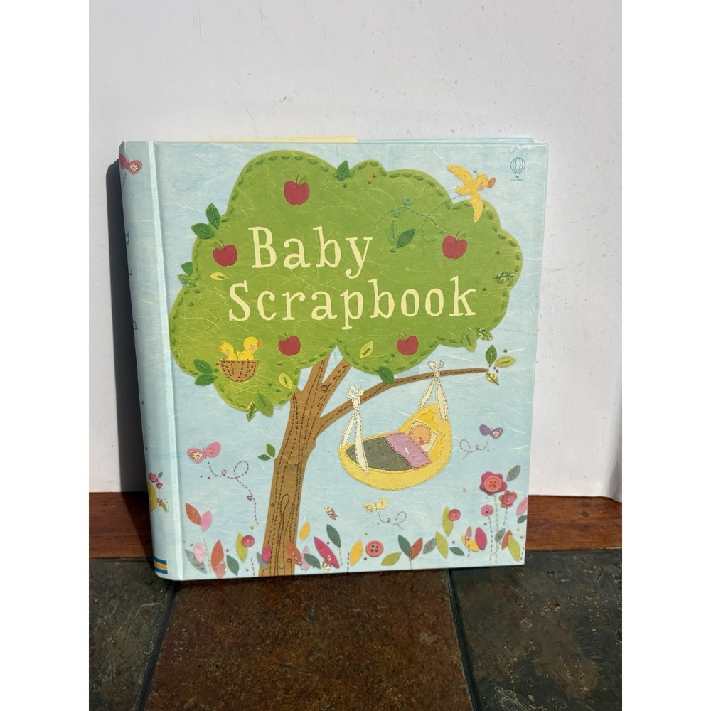 The Usborne Baby Scrapbook Memory Record Picture Photo Book First Year - New